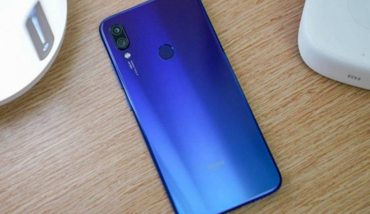 Camera sau của điện thoại Xiaomi Redmi 7 16GB chính hãng